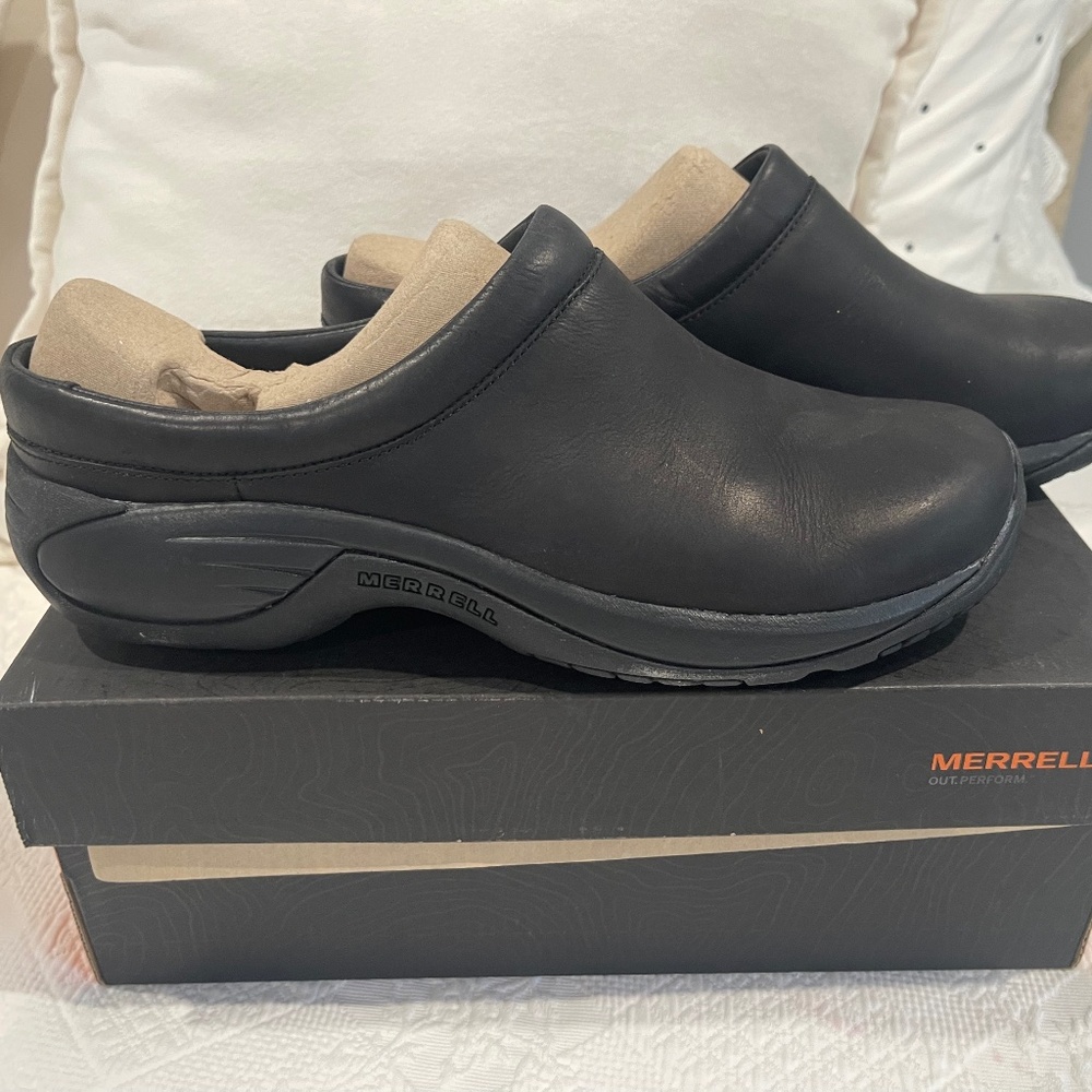 Out.Perform. Originally size 10 $35